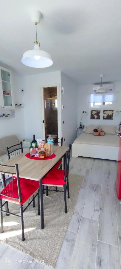 Apartment Red